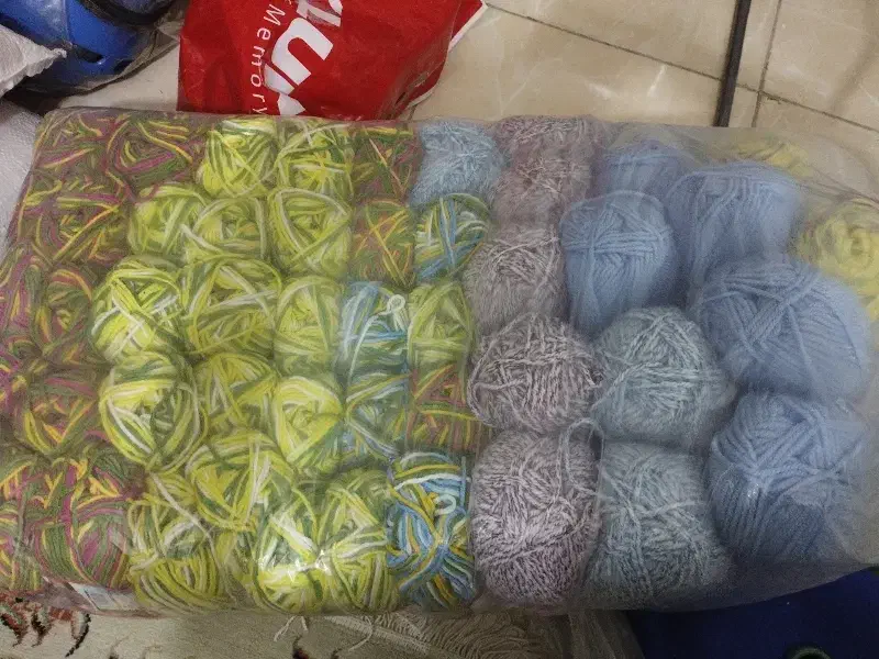 تعدادی کاموا|لوازم خیاطی و بافتنی|گنبد کاووس, |دیوار