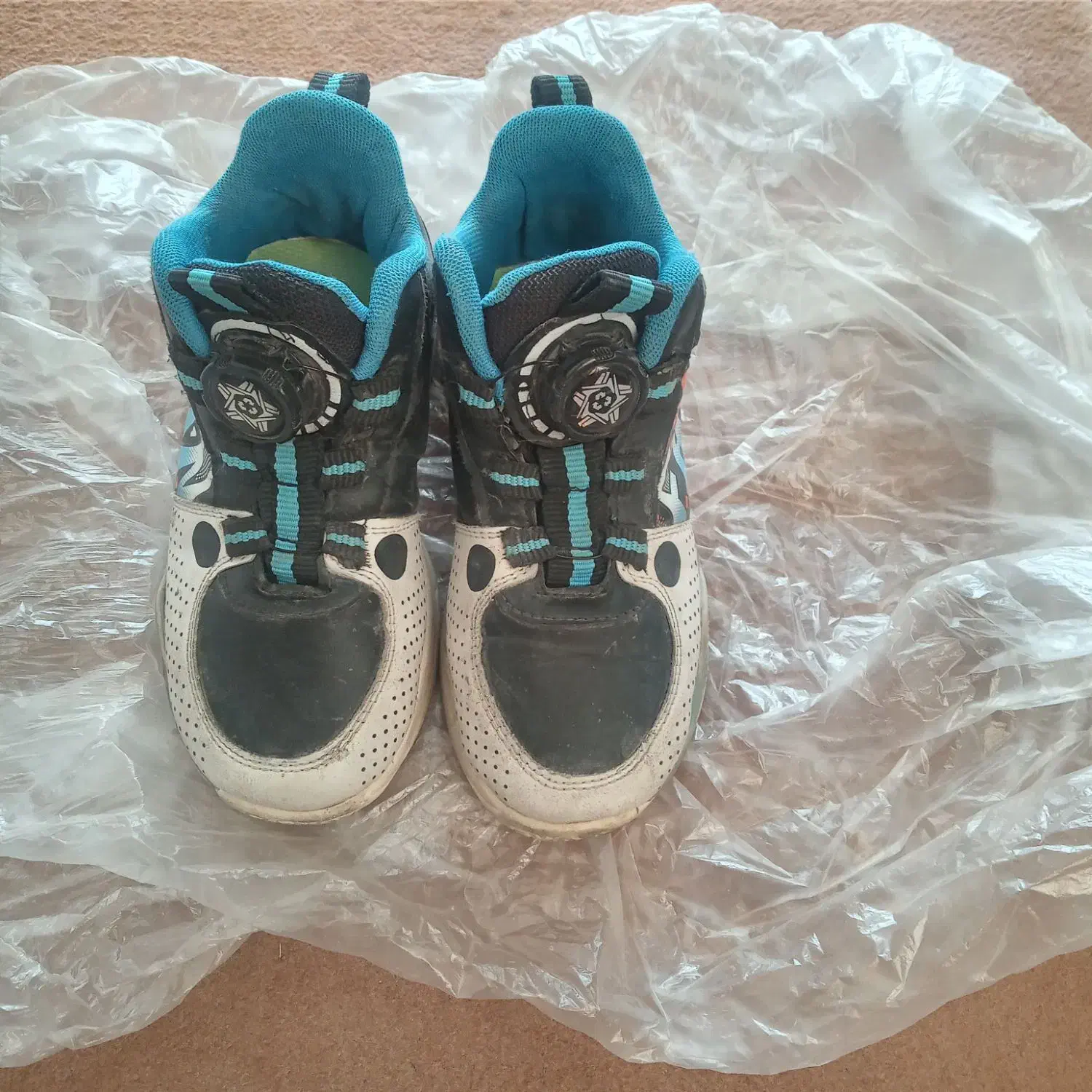 کتانی نو|کفش و لباس بچه|نورآباد, |دیوار