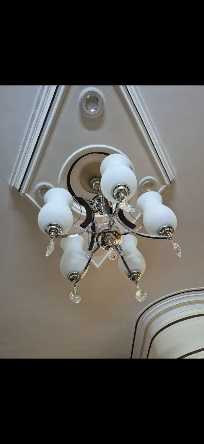 لوستر کاملا سالم و نو|لوستر و چراغ آویز|قزوین, |دیوار