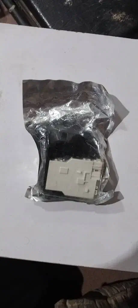 میکرو سوویچ درب لباسشویی ال جی وبوش نخدار|ماشین لباسشویی و خشک‌کن لباس|میناب, |دیوار