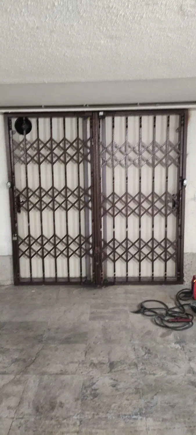 حفاظ آکاردیونی با رنگ کوره و حفاظ پنجره|مصالح و تجهیزات ساختمان|تهران, خاوران|دیوار