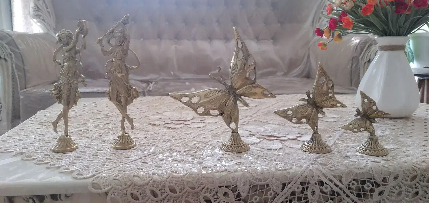 مجسمه برنجی نو|مجسمه، تندیس، ماکت|بومهن, |دیوار