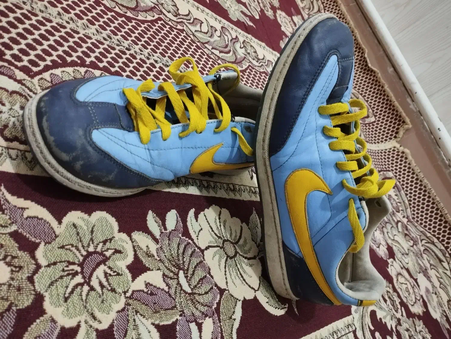 ۶ عدد کفش استوک|کیف، کفش، کمربند|سراب, |دیوار