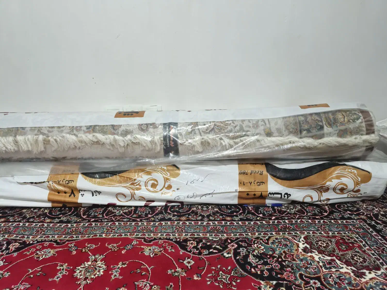 دو تخته فرش 9 متری|فرش|سنقر, |دیوار