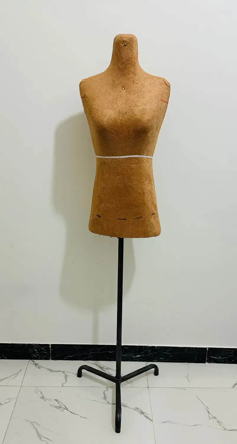 مانکن خیاطی سوزن خور|لوازم خیاطی و بافتنی|شیراز, شهرک گلستان|دیوار