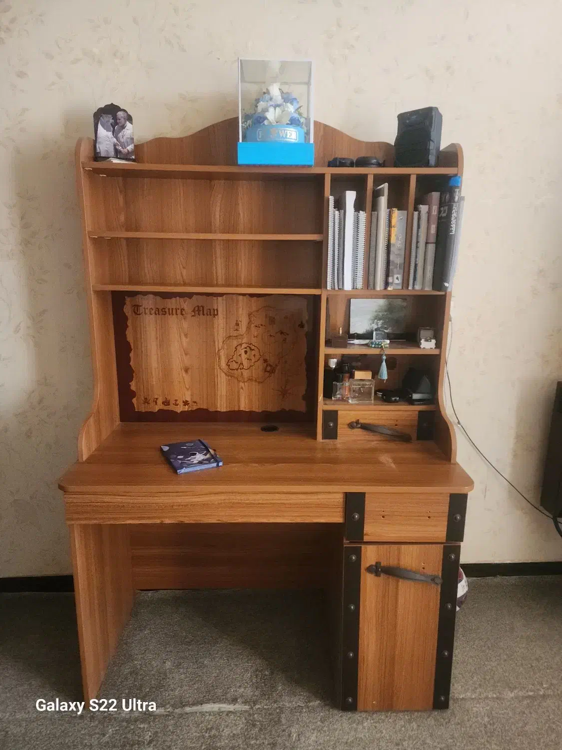 سرویس خواب کشتی آپادانا|تخت و سرویس خواب|فیروزآباد (فارس), |دیوار