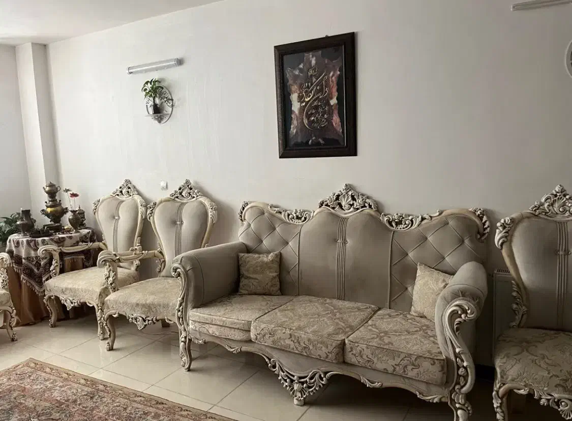 مبلمان ۹ نفره سلطنتی|مبلمان خانگی و میز عسلی|شاهین‌شهر, مسکن مهر|دیوار