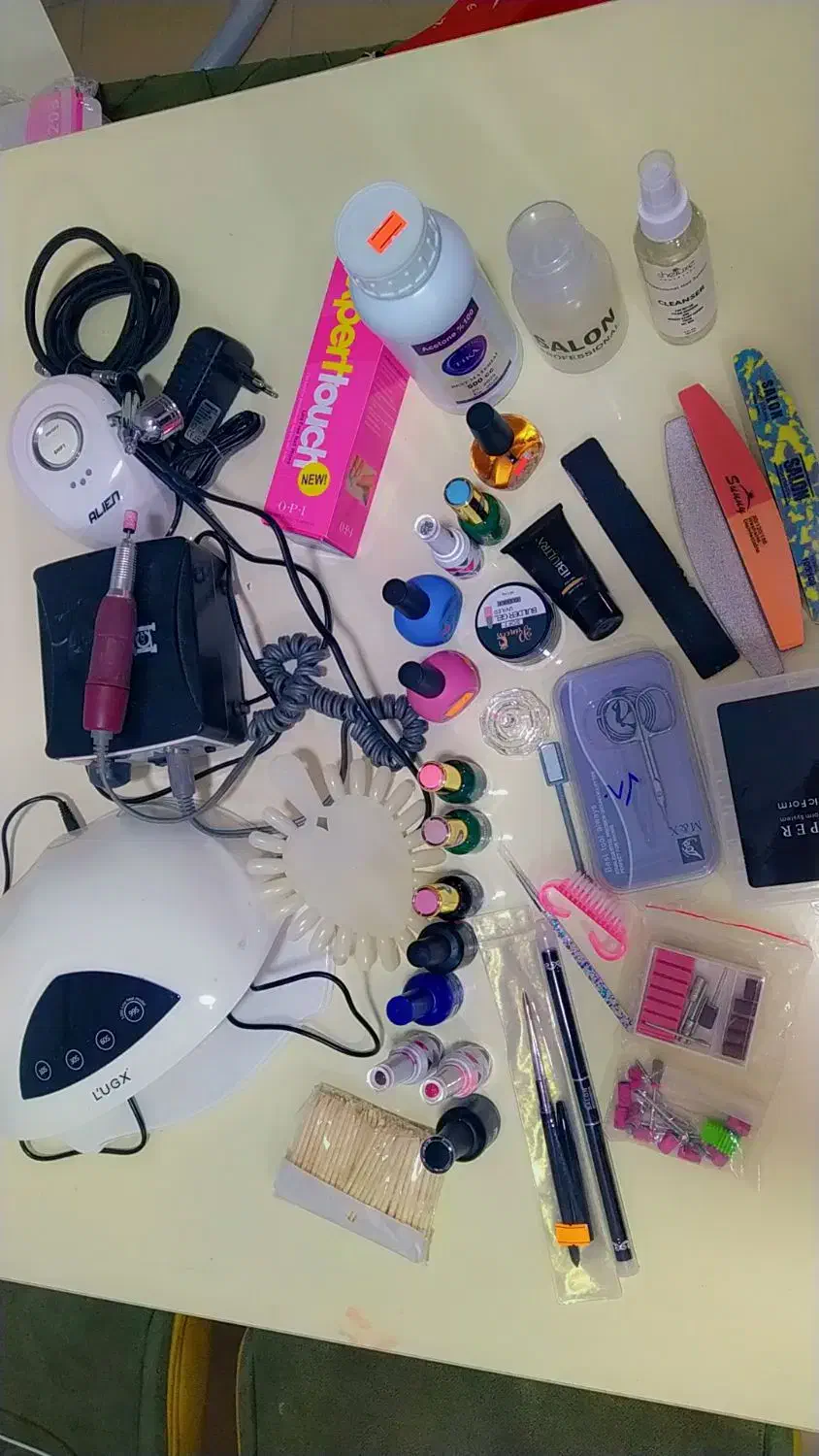 ابزار کاشت ناخن|آرایشی، بهداشتی، درمانی|رشت, تازه آباد|دیوار