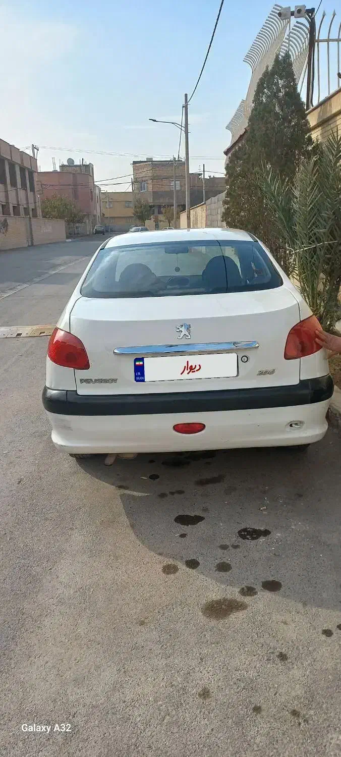 ماشین پژو ۲۰۶ V20 مدل ۸۸|خودرو سواری و وانت|برخوار, |دیوار