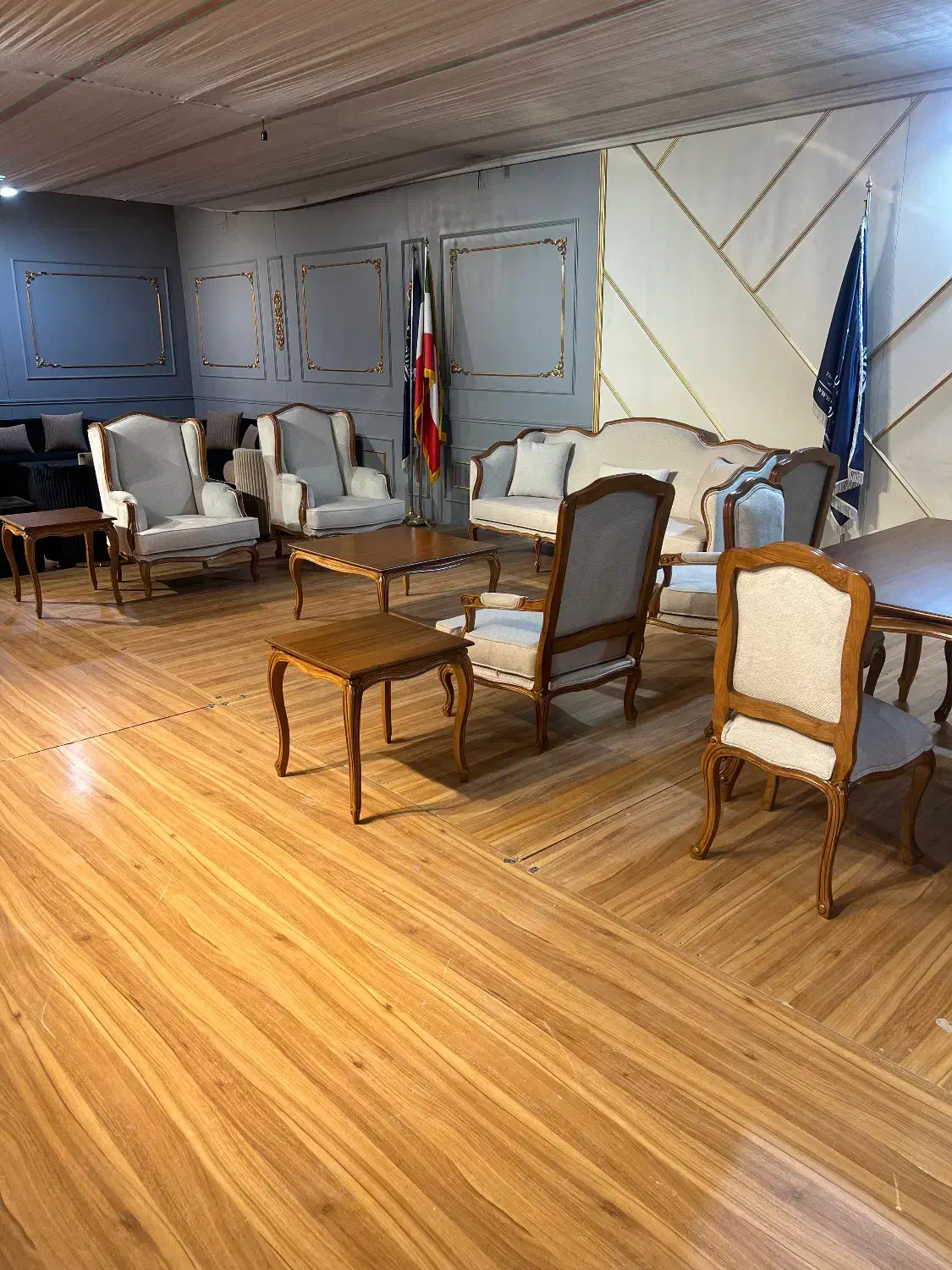 مبل کویین فرانسوی|مبلمان خانگی و میز عسلی|صباشهر, |دیوار