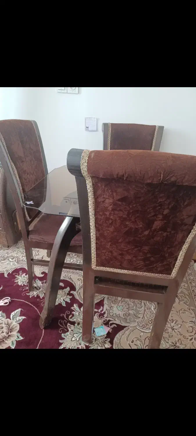 میز ناهار خوری ۴نفره با شیشه ۶میل و محکم|میز و صندلی غذاخوری|قیدار, |دیوار