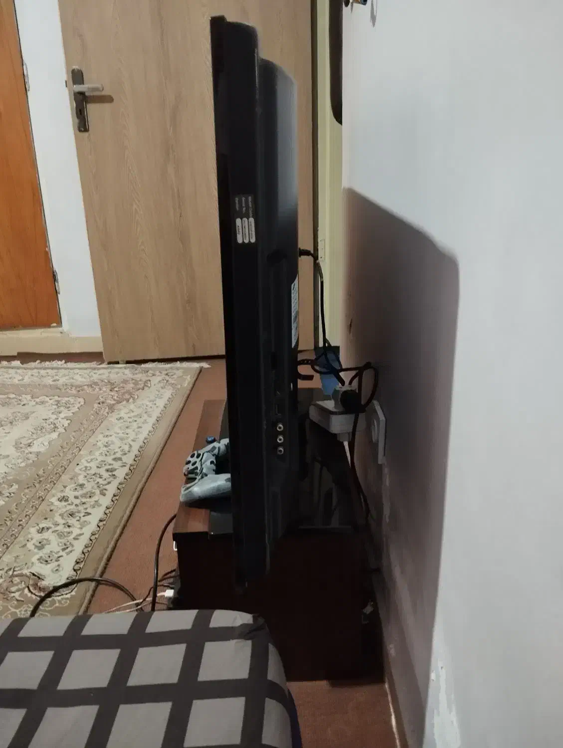 تلویزیون ال سی دی|تلویزیون و پروژکتور|تهران, بروجردی|دیوار