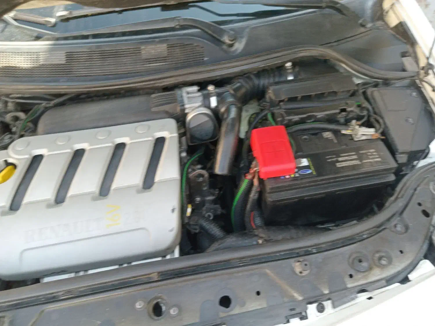 مگان ۲۰۰۰ اتومات سالم|خودرو سواری و وانت|تهران, جیحون|دیوار