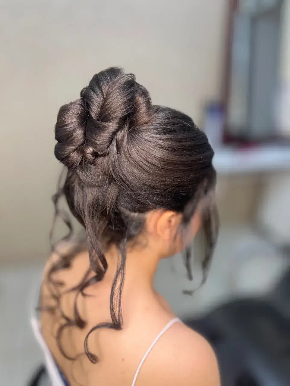 شینیون ومیکاپ۷۰۰|خدمات آرایشگری و زیبایی|کرج, مصباح|دیوار