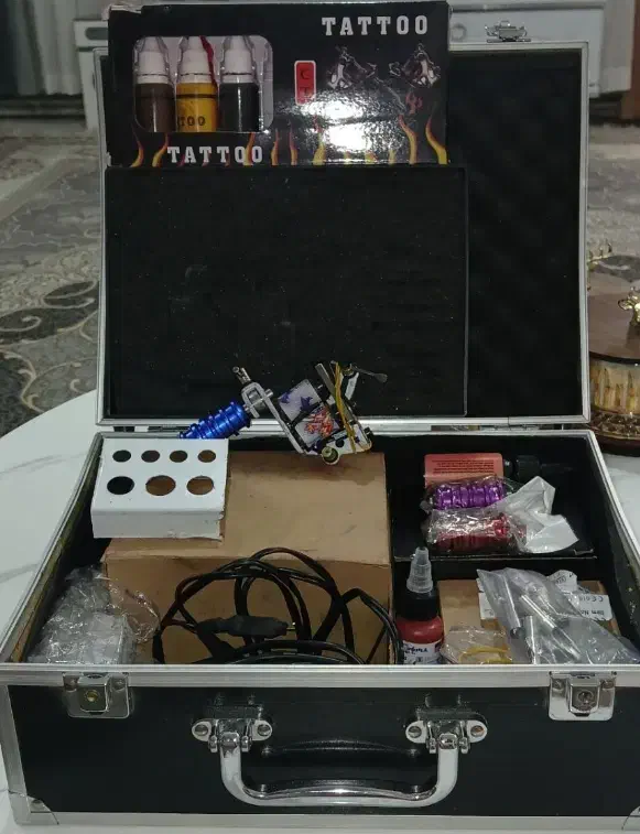 دستگاه تتو حرفه ای گان در حد نو کاملا سالم|آرایشی، بهداشتی، درمانی|ورامین, ورامین|دیوار