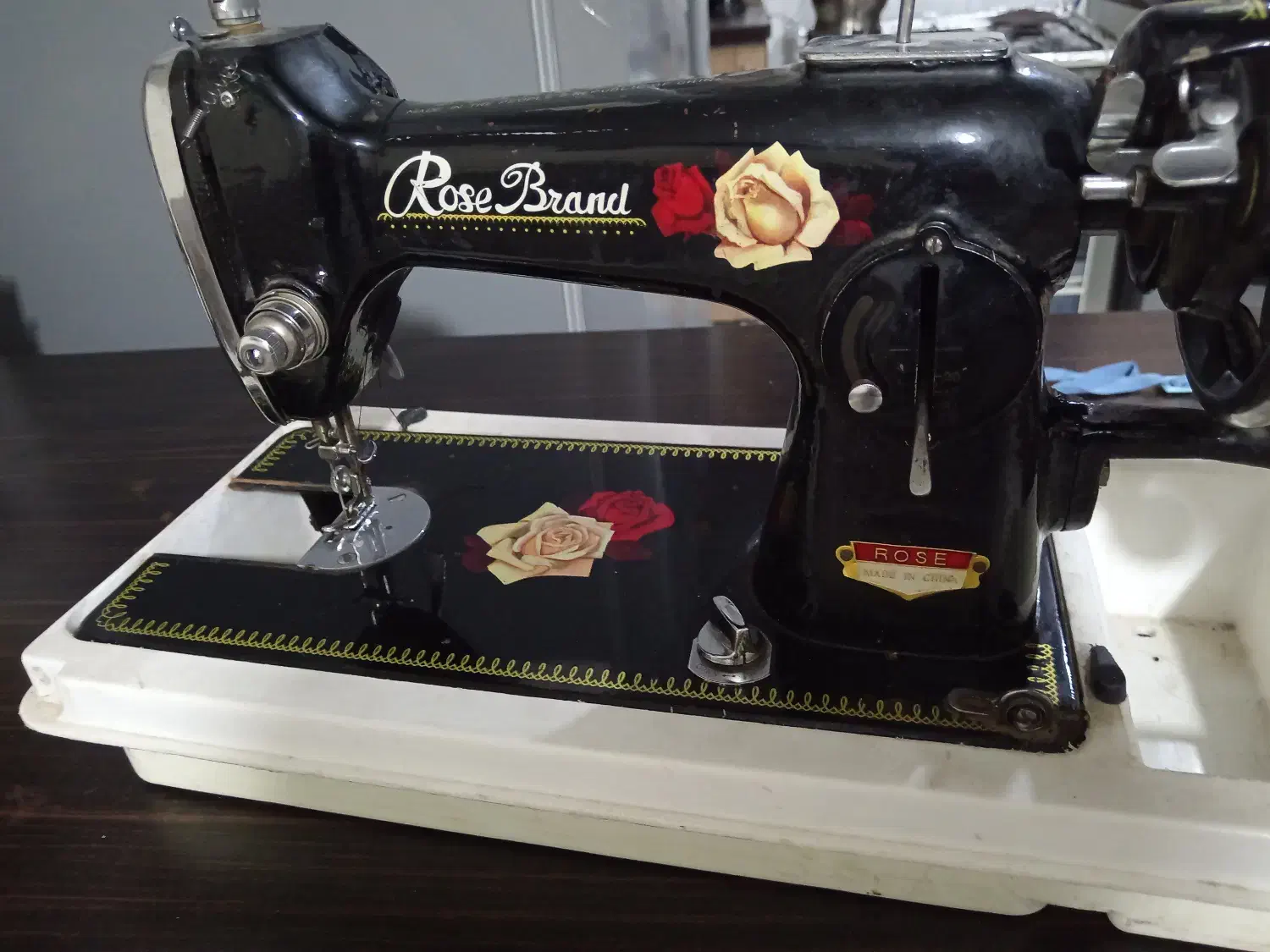 چرخ خیاطی گل|چرخ خیاطی و ریسندگی|شاهین‌شهر, فردوسی|دیوار