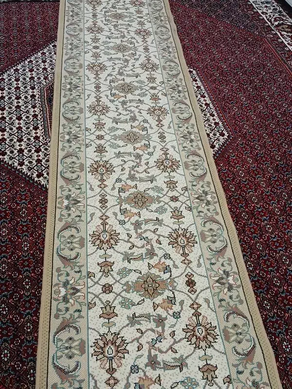 گیلیم فرش راه پله در حد نو ۶عدد حدود ۳متر هرکدام|گلیم، جاجیم، گبه|صائین قلعه, |دیوار