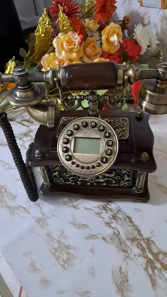 تلفن سلتنی رو میزی اصل|تلفن رومیزی|میاندوآب, |دیوار