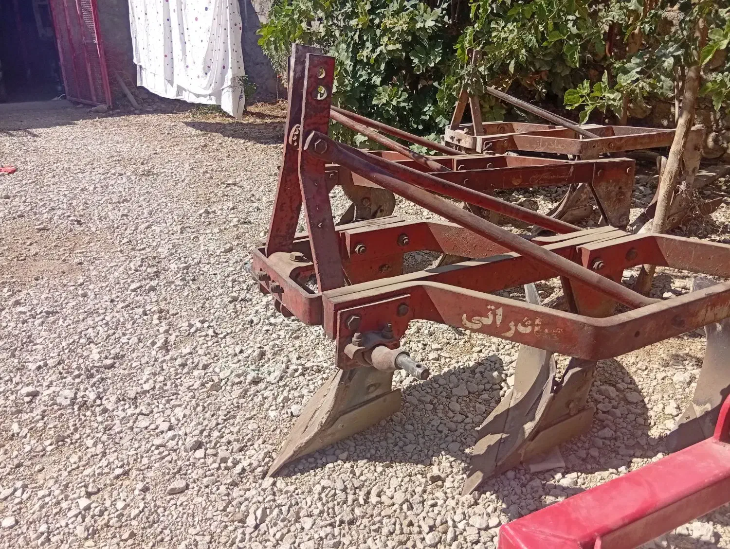 پنجه|ماشین‌آلات صنعتی|بدره, |دیوار