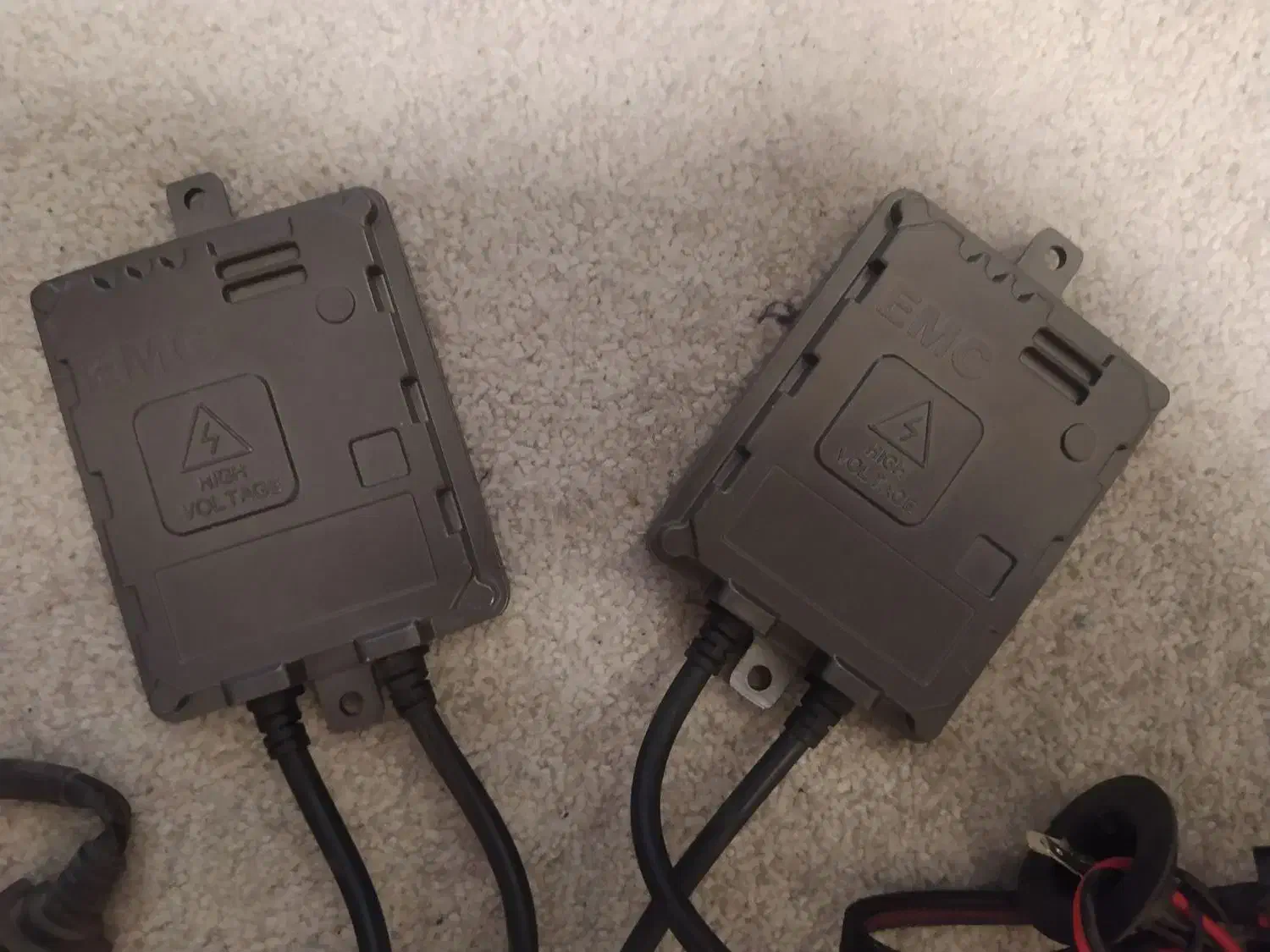 فروش ترانس و لامپ زنون نو|قطعات یدکی و لوازم جانبی|شیراز, شریف‌آباد|دیوار