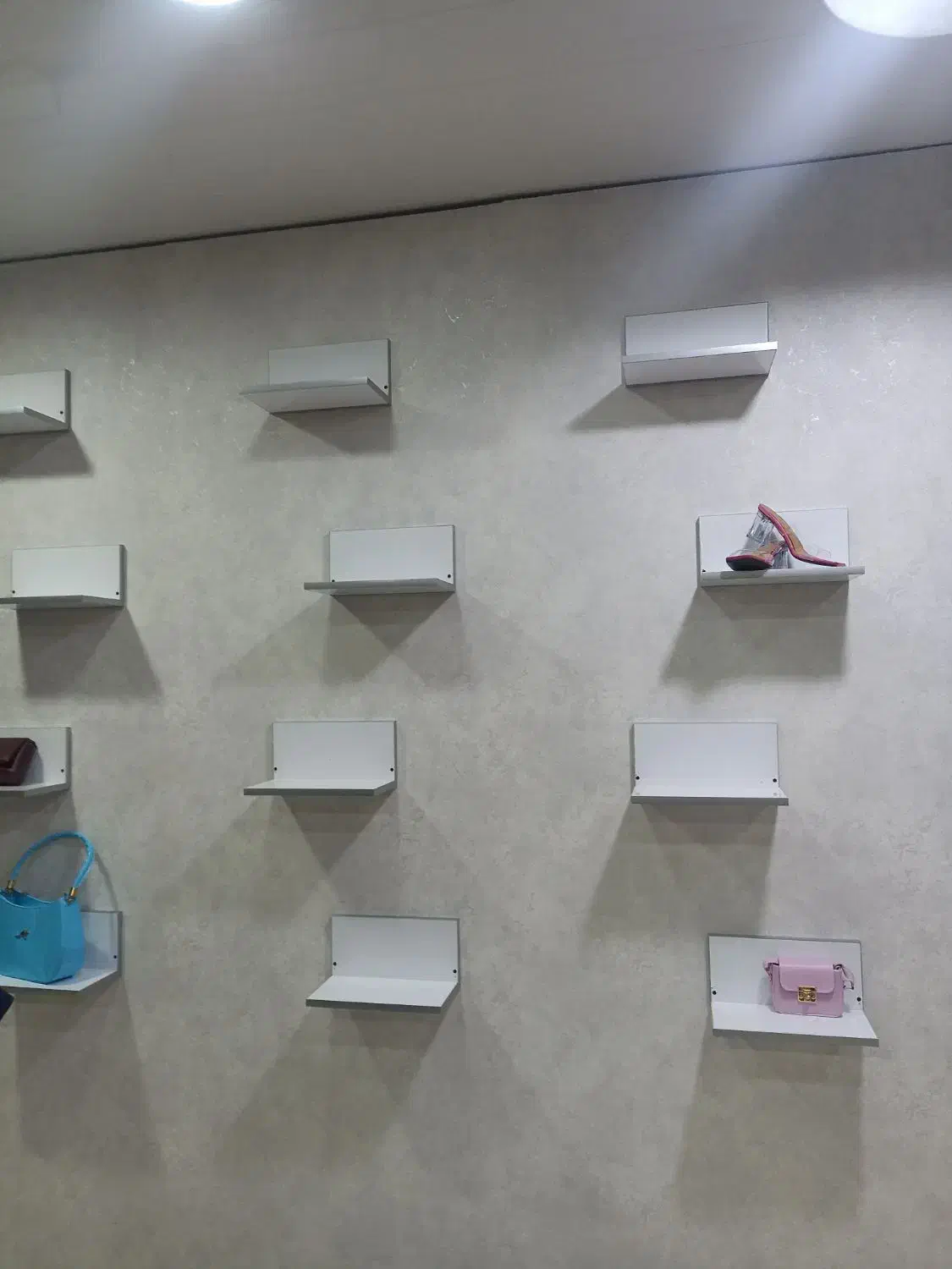 اجاره مغازه|اجارهٔ مغازه و غرفه|دوگنبدان, |دیوار