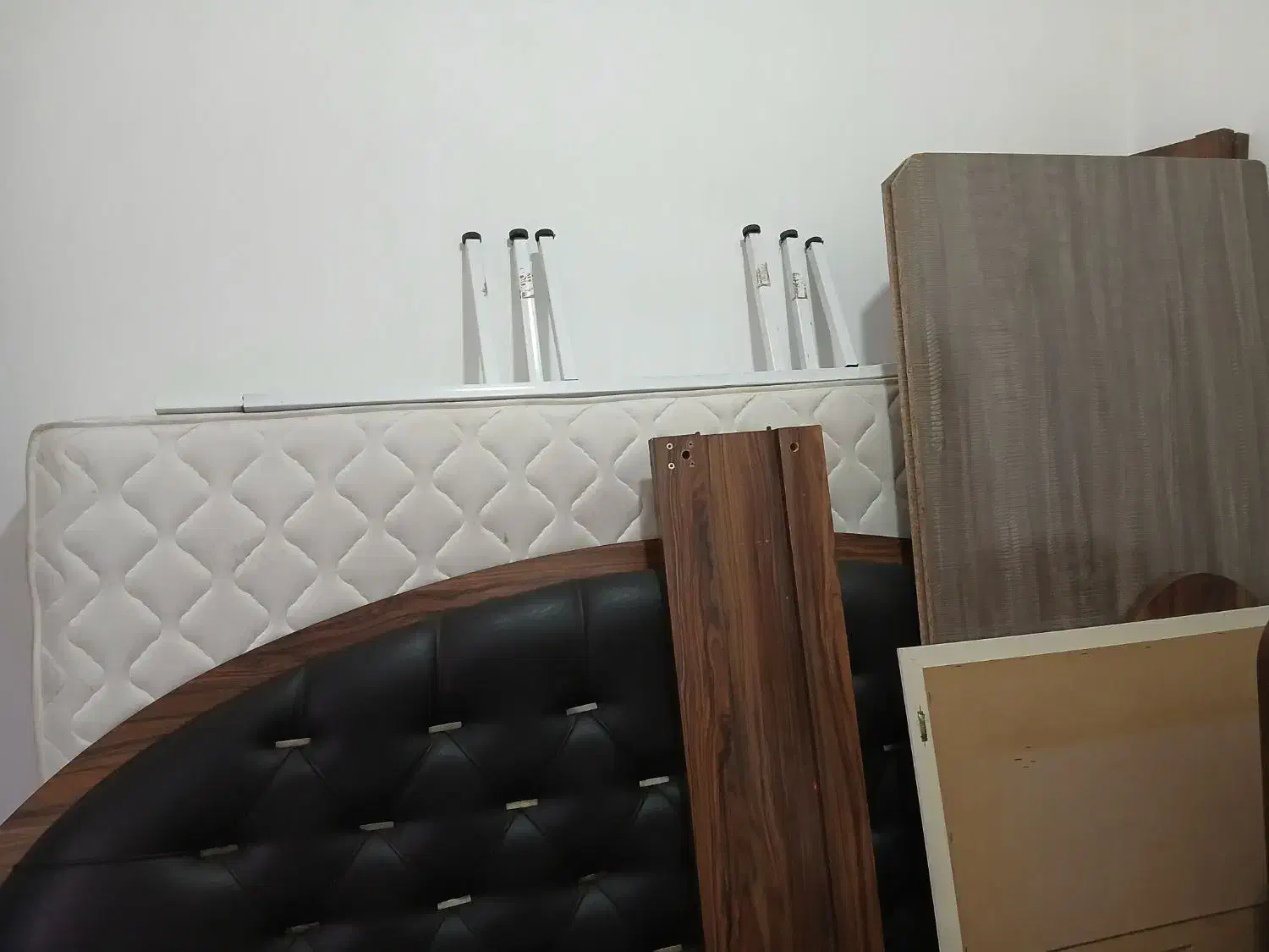 تخت دو نفره|تخت و سرویس خواب|ورامین, ورامین|دیوار