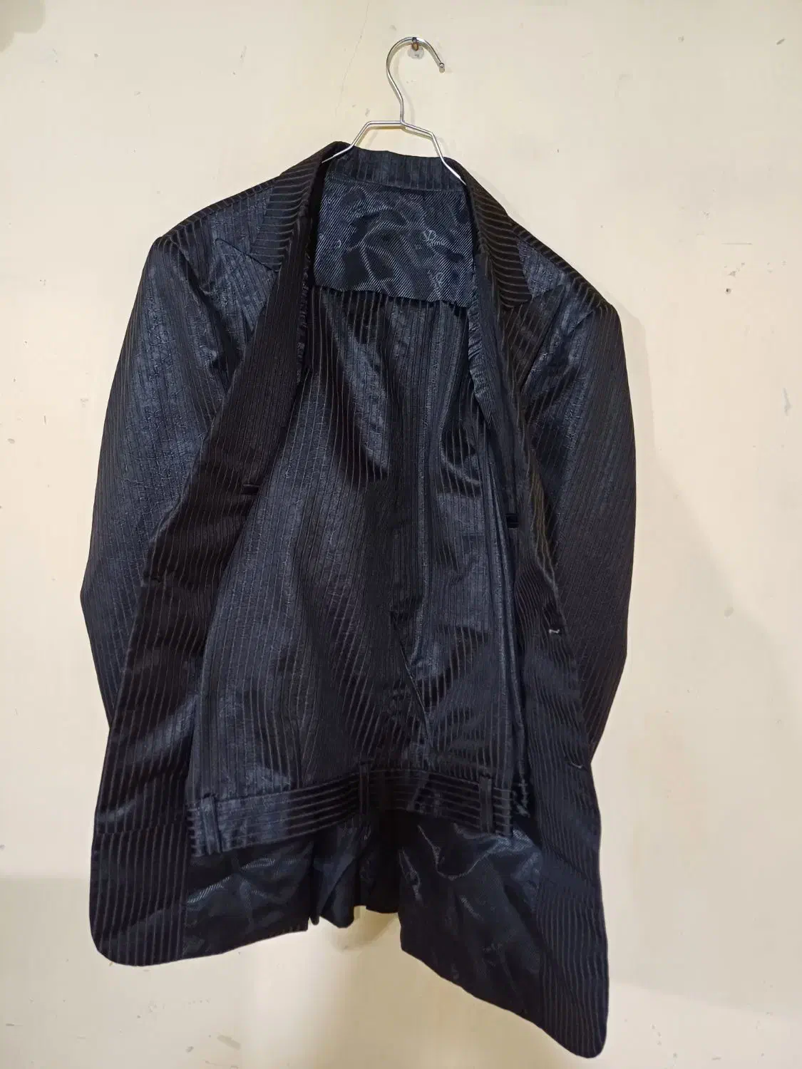 یک دست کت وشلوار درحدنو ودوجفت کفش مجلسی دخترانه|لباس|مسجد سلیمان, |دیوار