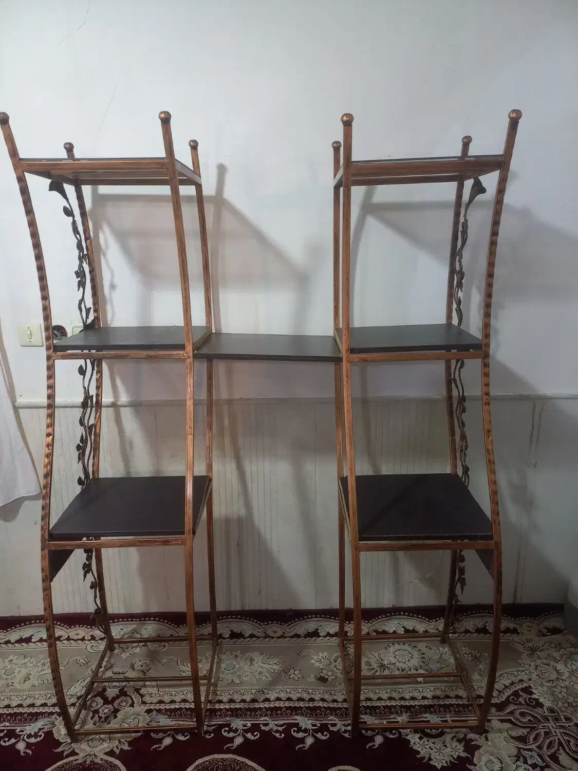 پایه گل و پایه باند فلزی فرفوژه فقط ۵۰۰|گل و گیاه طبیعی|نیشابور, کلاغان|دیوار