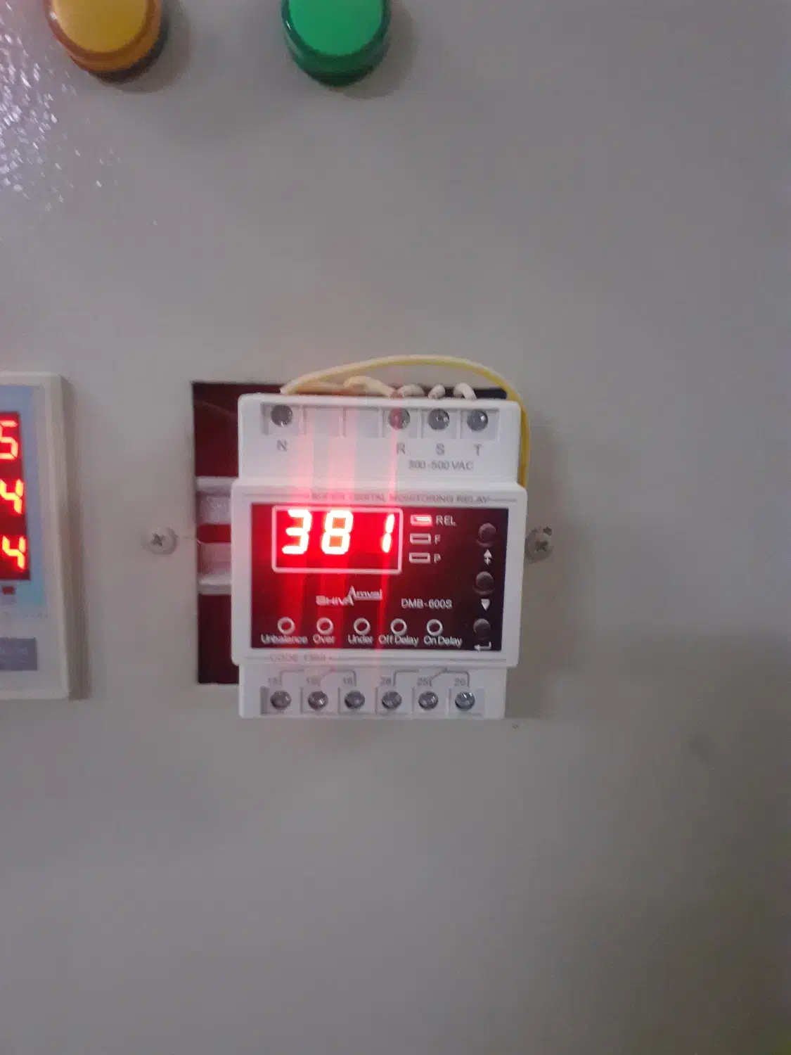 برقکار ساختمان وصنعتی|خدمات پیشه و مهارت|شوش, |دیوار