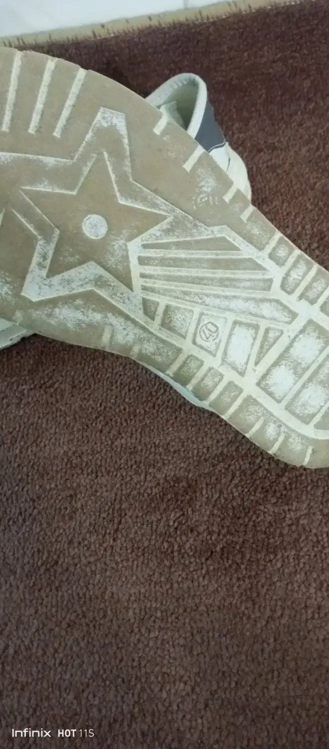 کفش|کیف، کفش، کمربند|جوانرود, |دیوار