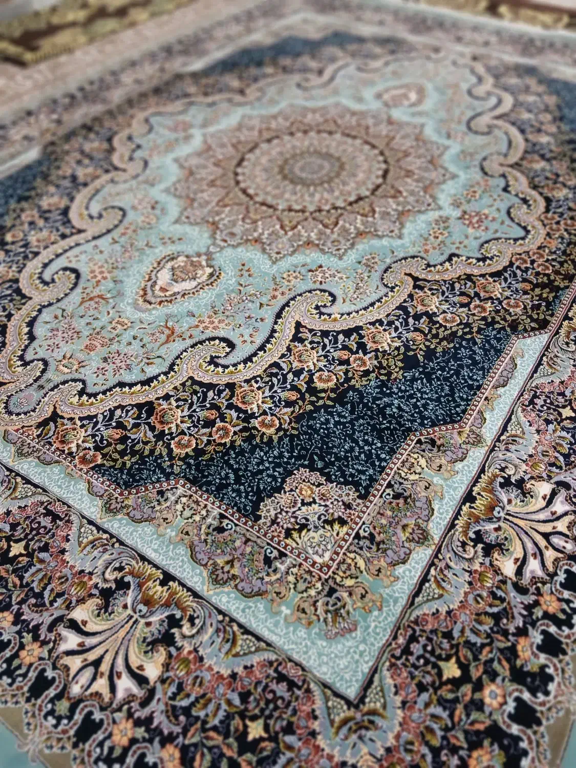 ۳تخته ۹متری اصل ۷۰۰شانه ست|فرش|اردبیل, |دیوار