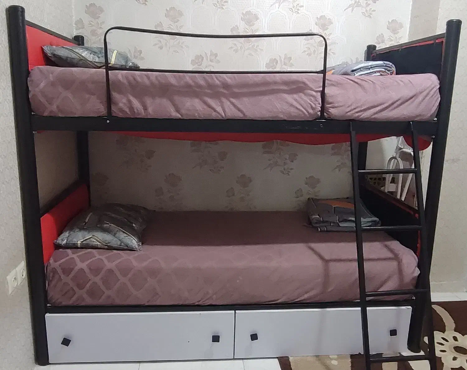 تخت دوطبقه فلزی جنس اعلا|تخت و سرویس خواب|فردیس, شهرک شهید حسینی|دیوار