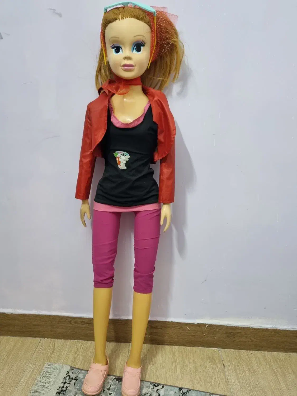 عروسک|اسباب‌‌بازی|مرند, |دیوار