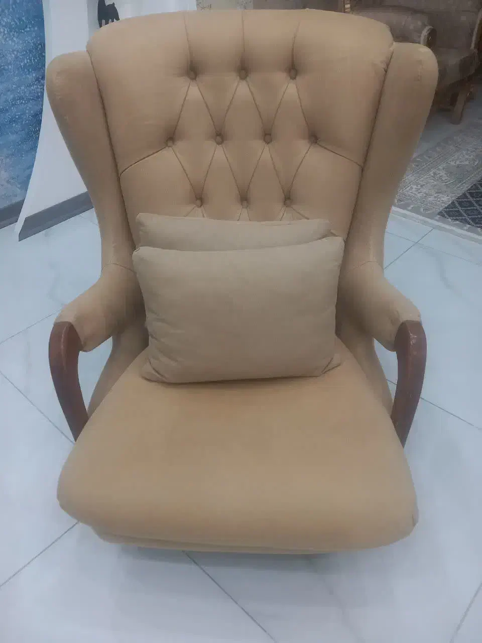 مبل راحتی در حد نو|مبلمان خانگی و میز عسلی|شاهرود, |دیوار