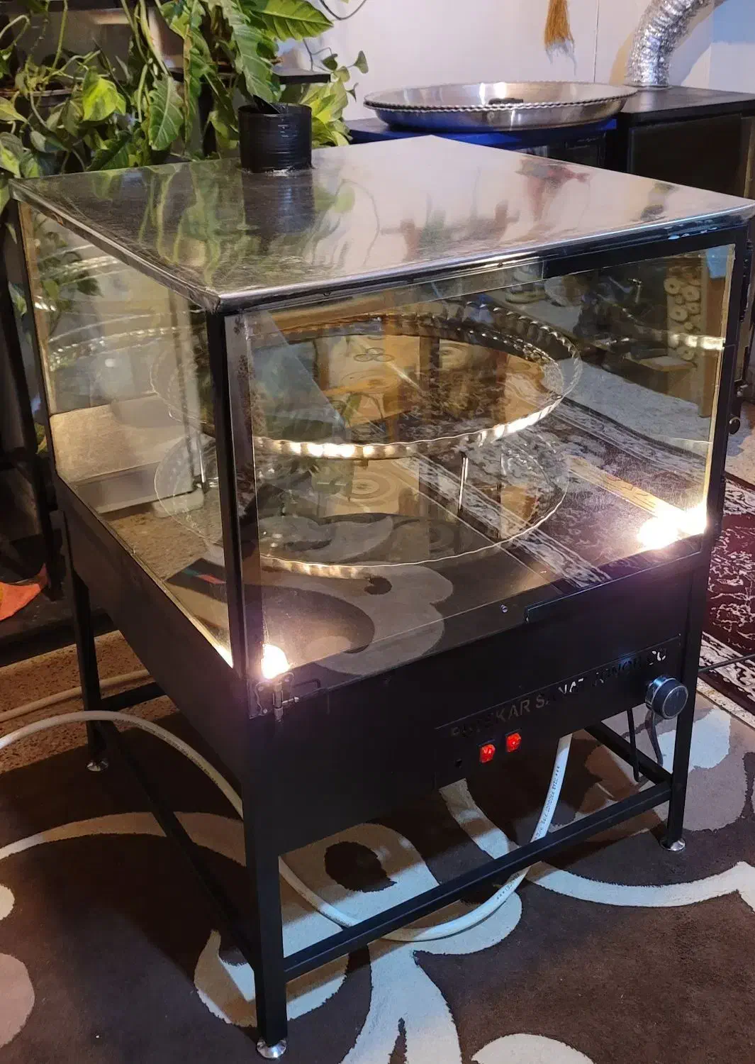 فر همه کاره تمام شیشه ای پیتزا و انواع کیک|اجاق گاز و لوازم برقی پختوپز|مشهد, عیدگاه|دیوار