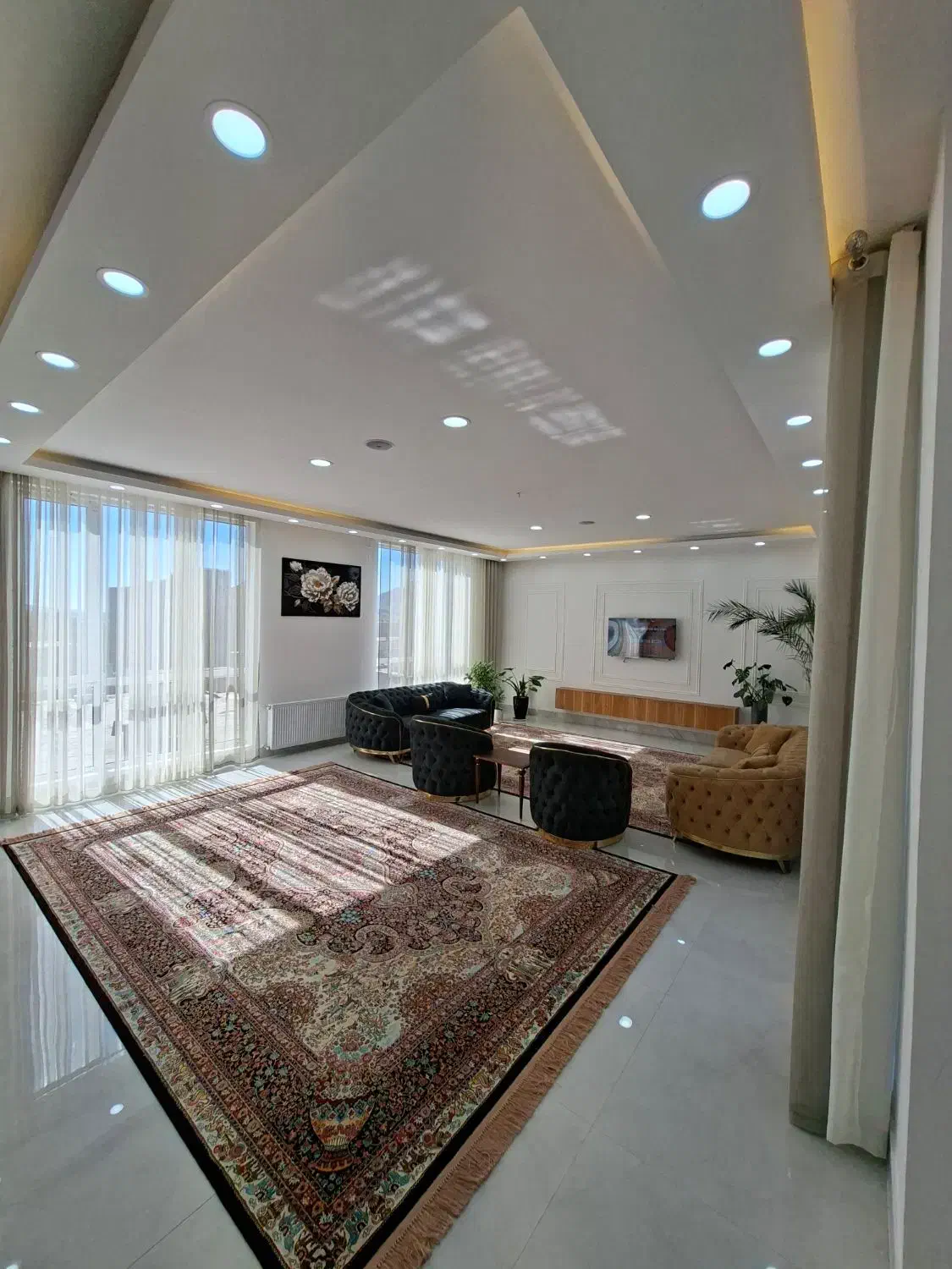 آپارتمان 160متری/طبقه دوم /سه خواب / مرکز شهر|فروش آپارتمان|تربتحیدریه, مسجد جامع|دیوار