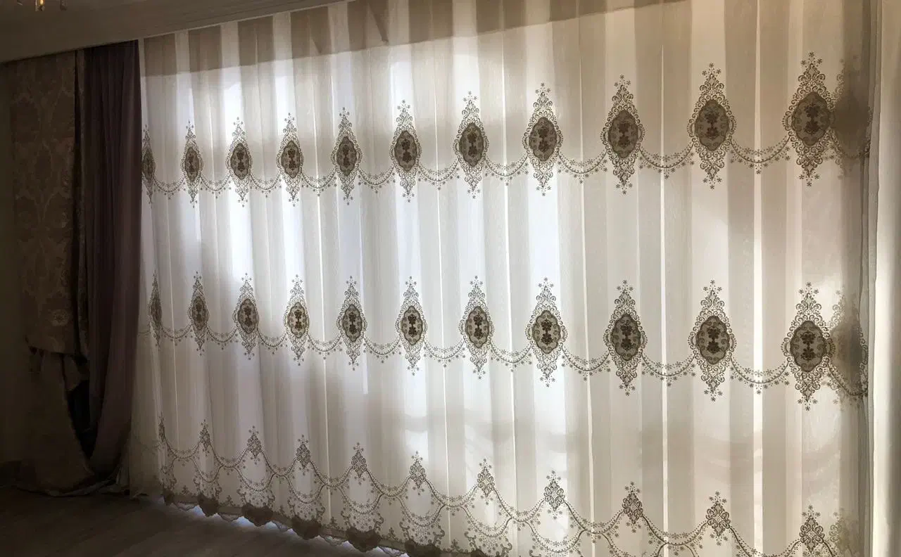 پرده|پرده، رانر، رومیزی|اصفهان, سروستان|دیوار