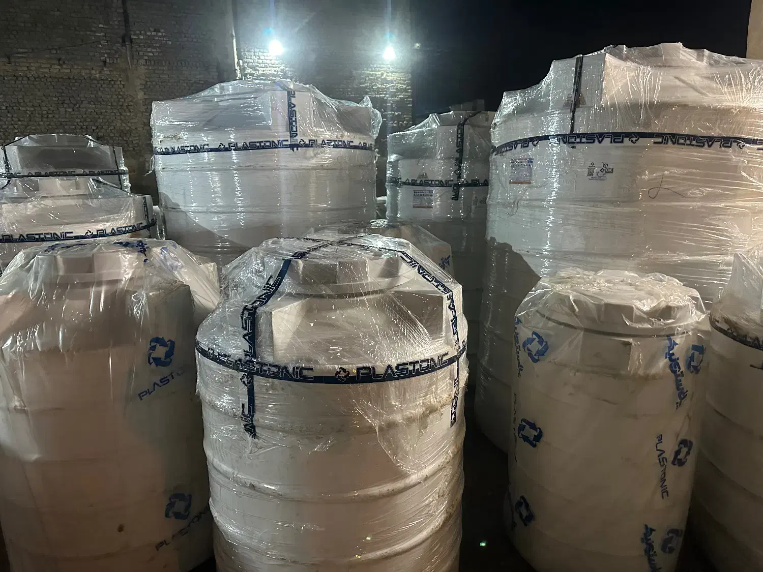 تانکر پلاستیکی‌و‌فلزی طحان پور|مصالح و تجهیزات ساختمان|قائن, |دیوار