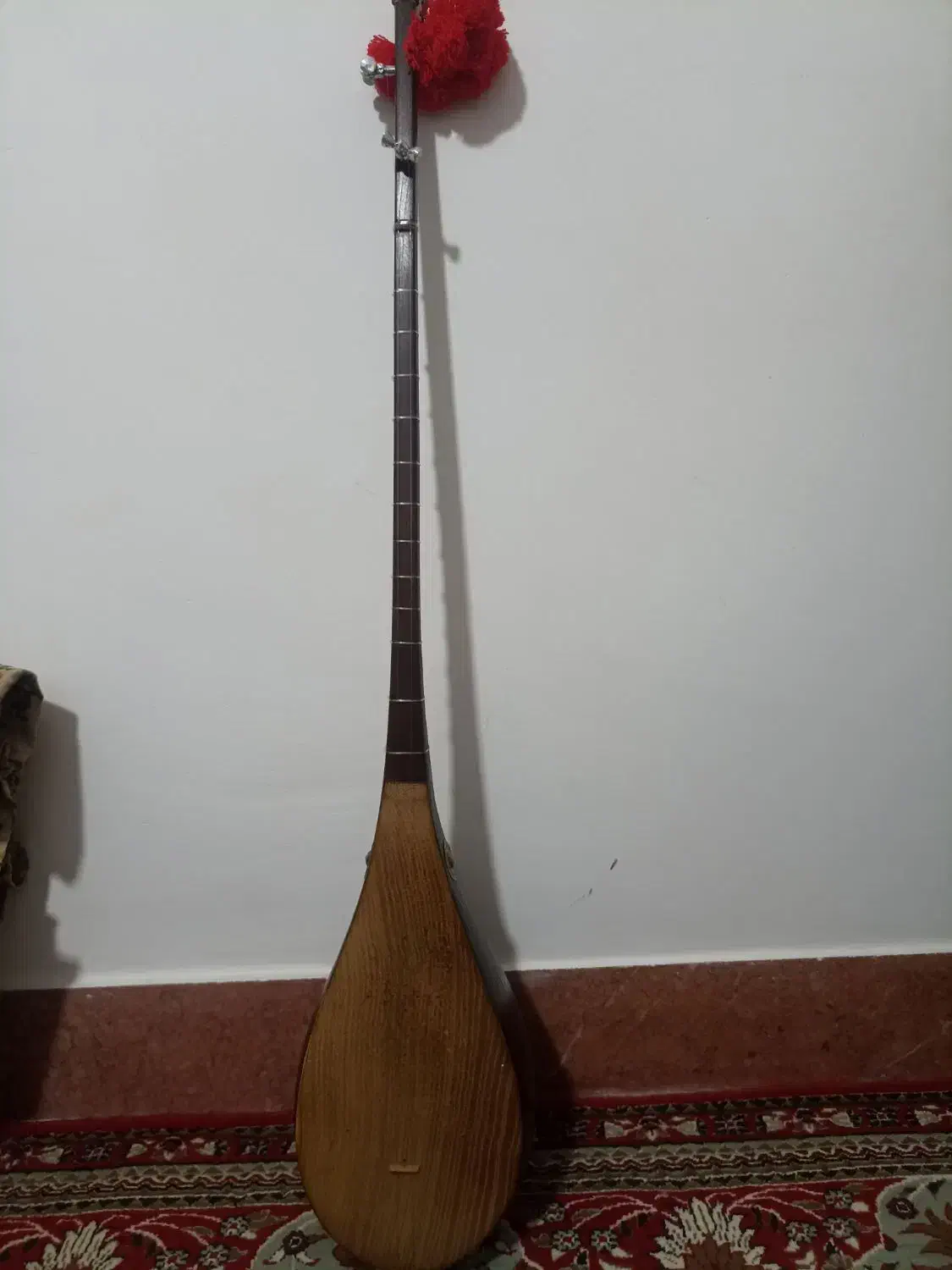 دوتا نیمه مجلسی|سازهای سنتی|اسفراین, |دیوار