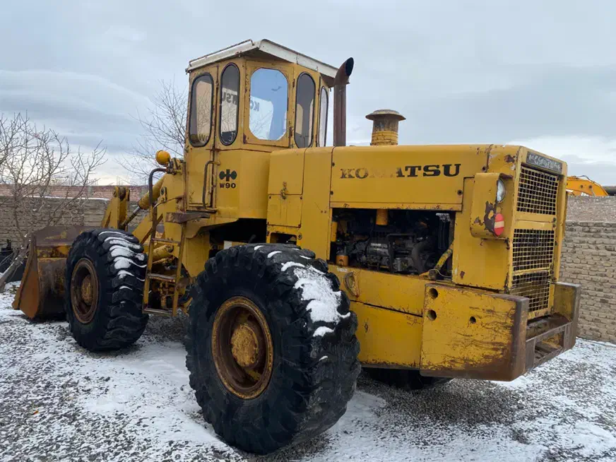 لودر کوماتسو ۹۰|خودرو سنگین|میاندوآب, |دیوار