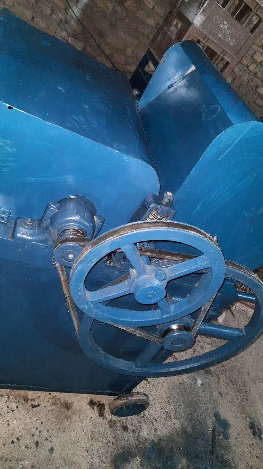 دستگاه حلاجی و چرخ خیاطی|ماشین‌آلات صنعتی|نیشابور, خیام|دیوار