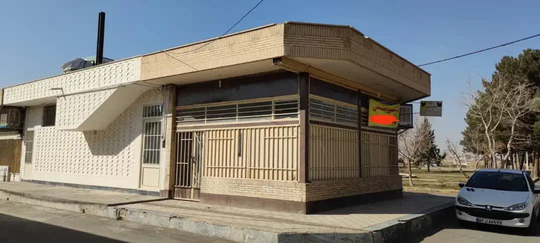 تجاری بنیاد ازدواج ۳۴ متر ۳ نبش بازارچه حمزه|فروش مغازه و غرفه|شاهین‌شهر, بنیاد ازدواج|دیوار