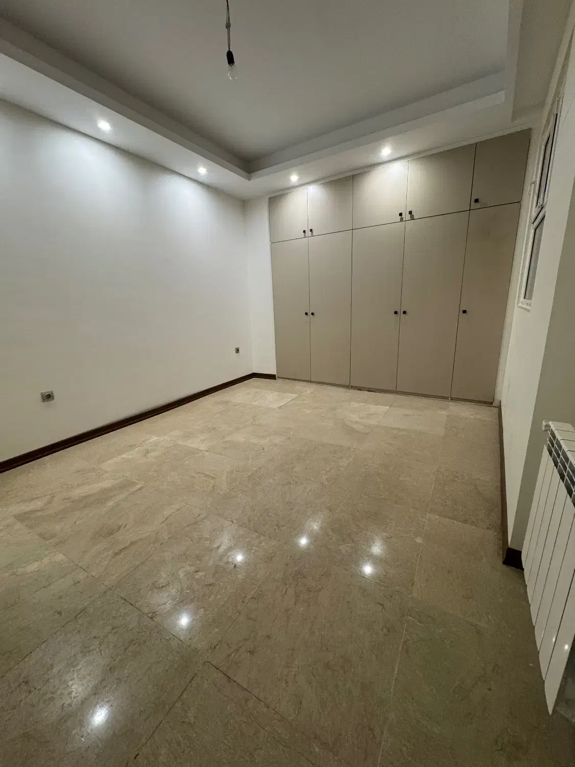 آپارتمان ۲ خوابه ۱۱۸ متری طبقه ۳