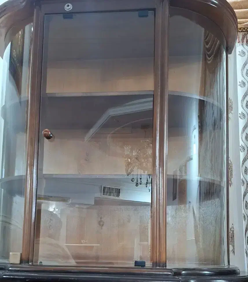 دکوری سالم سه طبقه|بوفه، ویترین، کنسول|قم, دروازه چوبی|دیوار