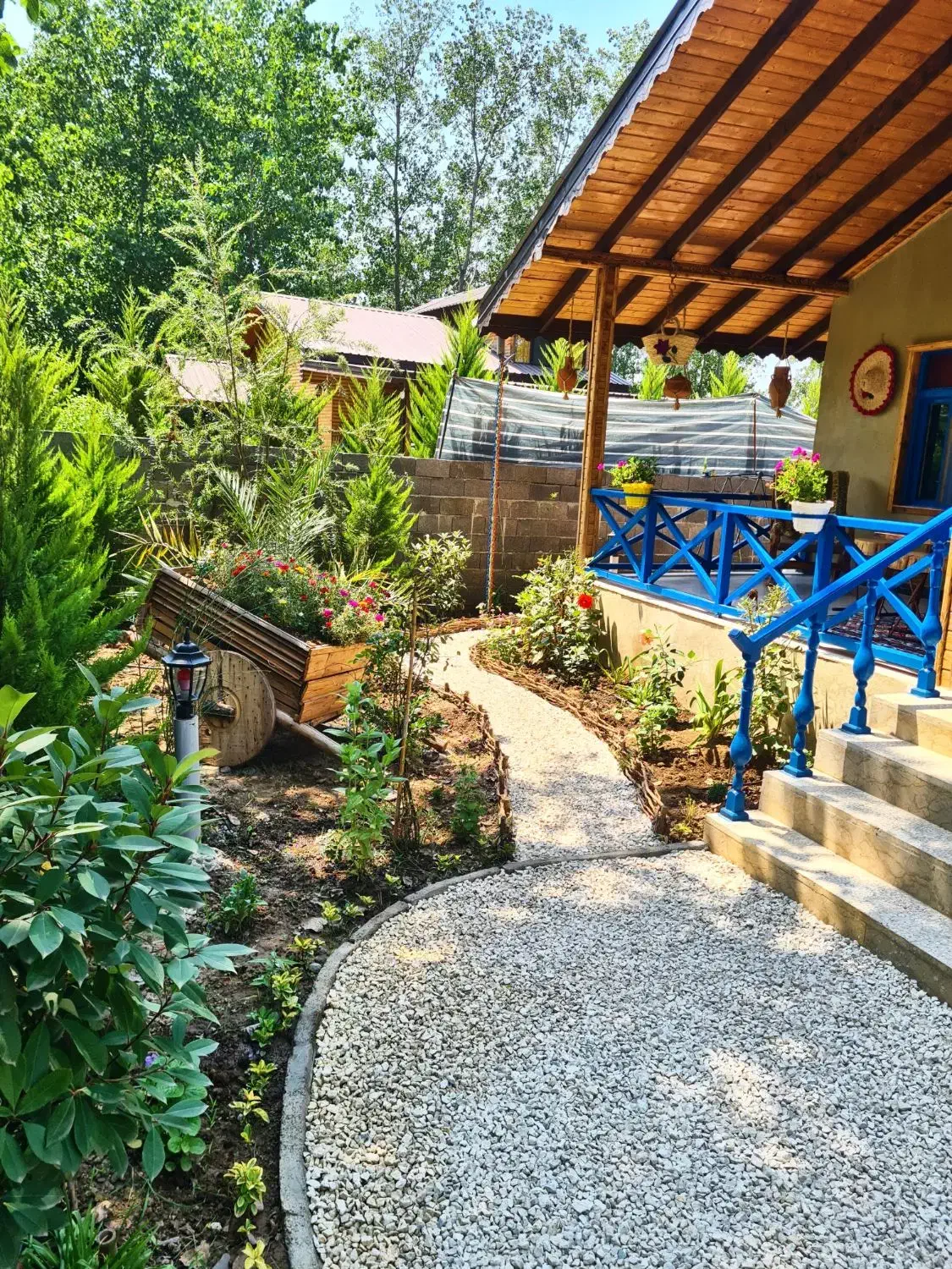 ویلای ساحلی وارنا|اجارهٔ کوتاهمدت ویلا و باغ|رودسر, |دیوار