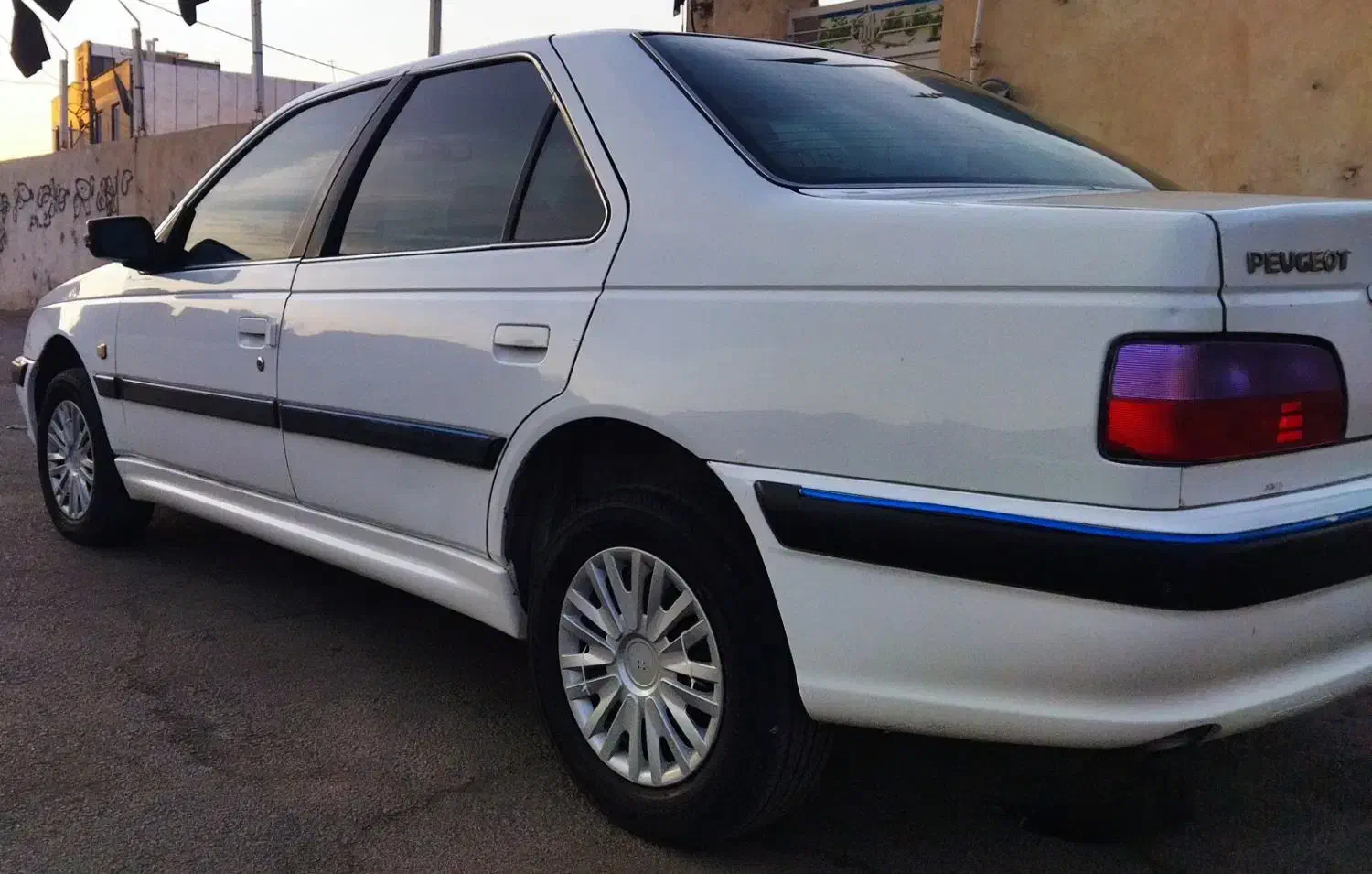 پژو پارس|خودرو سواری و وانت|قزوین, |دیوار