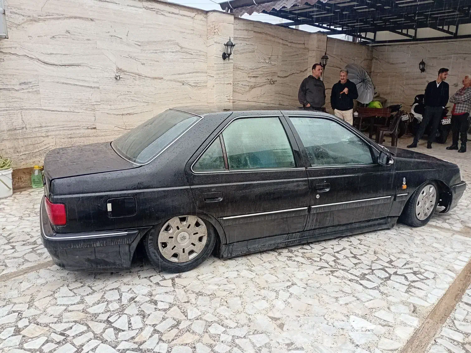 فروشی مدل ۸۲|خودرو سواری و وانت|رشت, حومه رشت|دیوار