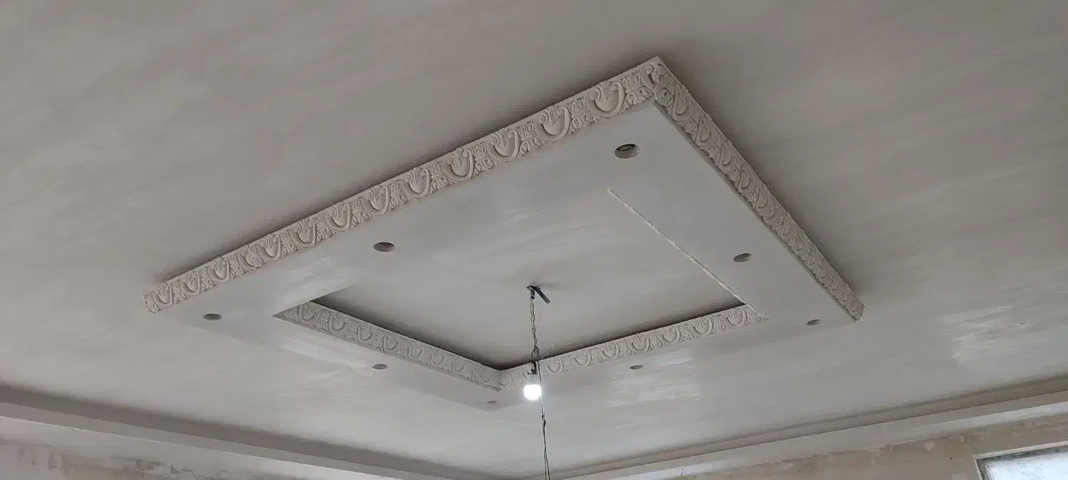 گچکاری نور مخفی ساده سفید و گچ خاک|خدمات پیشه و مهارت|اردبیل, |دیوار