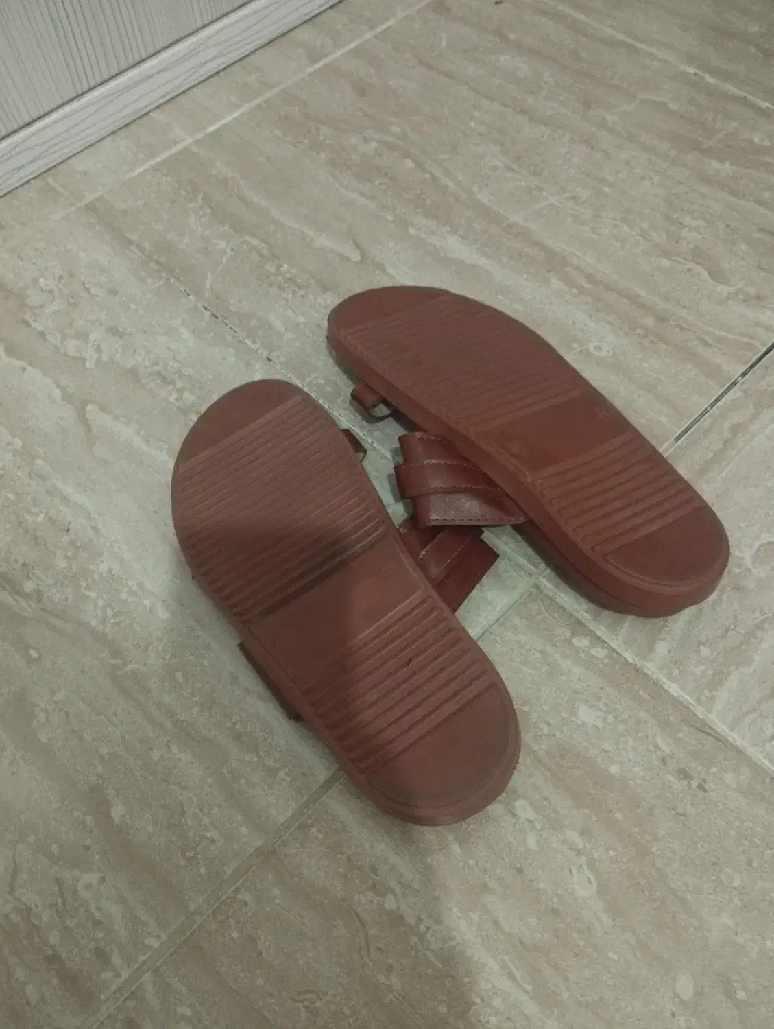 صندل نونو|کیف، کفش، کمربند|سنندج, |دیوار