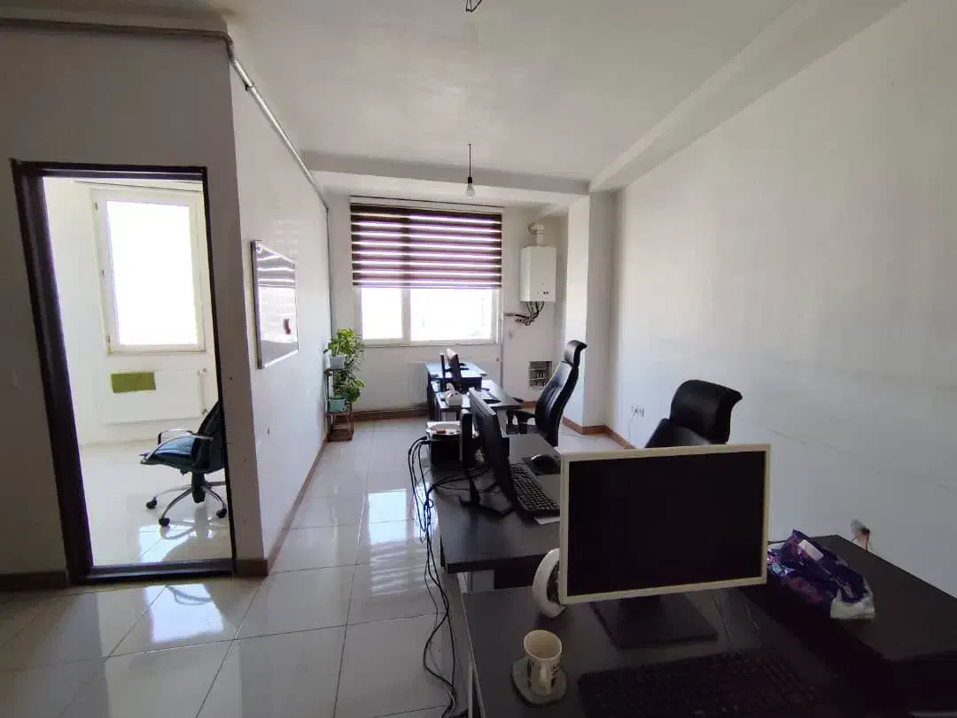 دفترکار نقلی در قیام|اجارهٔ دفتر کار، اتاق اداری، مطب|اردبیل, |دیوار